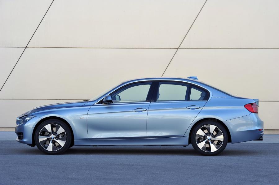  BMW ActiveHybrid 3 2012 года  (фото 51 из 102)